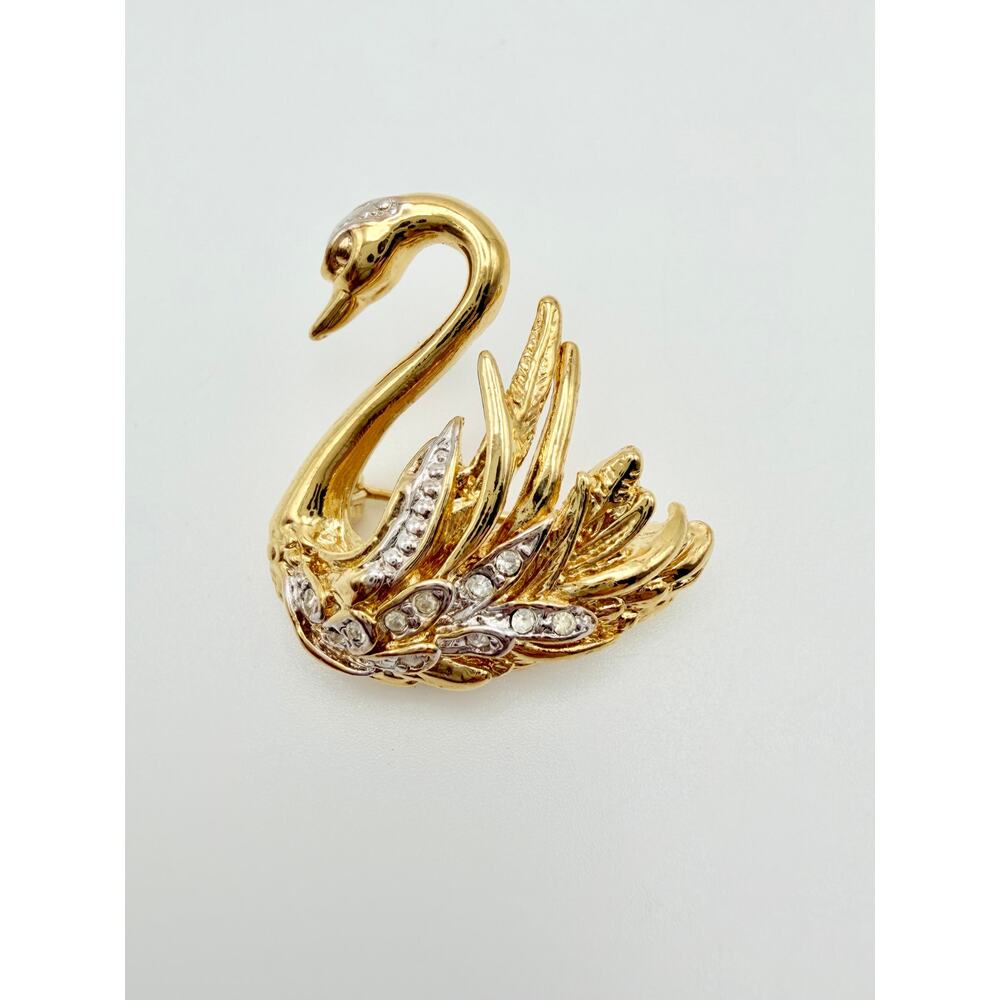 Vintage Marvella Swan Brooch – Gold Tone with Rhinestones, 1970s–1980s